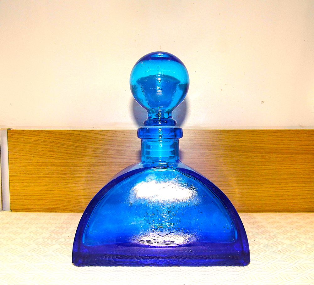 Grand flacon XL Bouteille bleu cobalt sign�   la baignoire   vase vintage carafe verre design 40 Dunkerque (59)