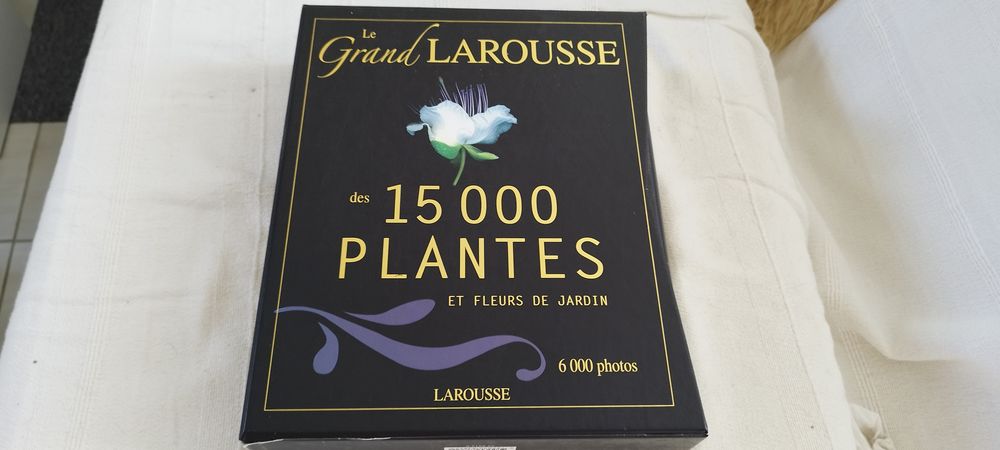 Le Grand Larousse 15000 plantes 2008 Christopher Brickell 60 S�vignac (22)