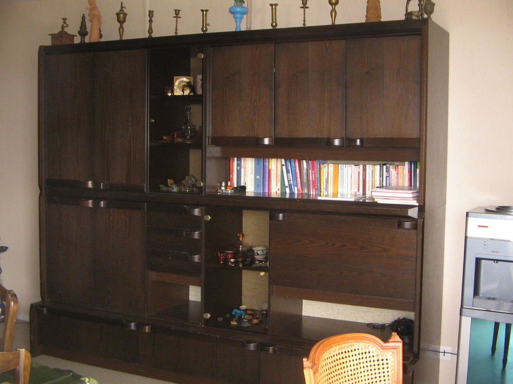 Grand living avec bar, logement TV, biblioth�que, 5 �l�ments 1500 Clermont-Ferrand (63)