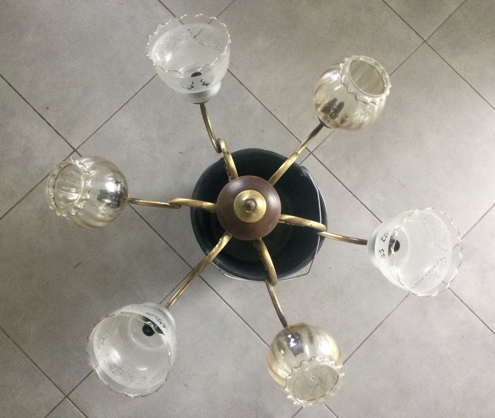 grand lustre 6 globes 20 Maubourguet (65)