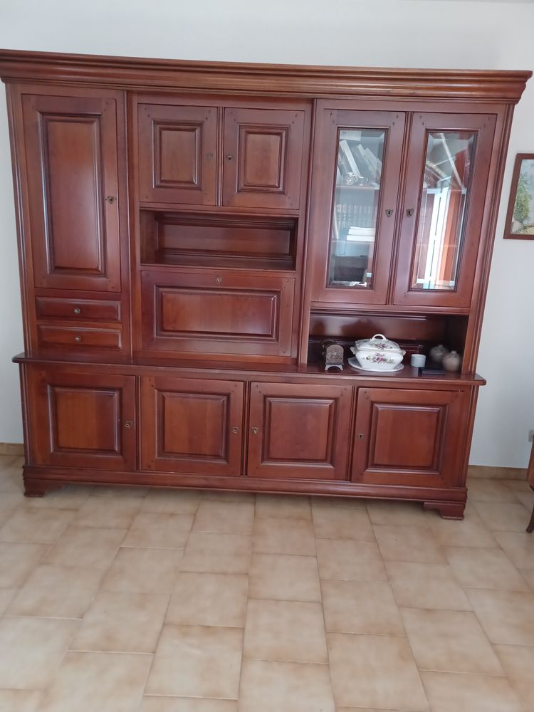 GRAND MEUBLE BOIS avec DEUX PORTES VITREES - 200 Genas (69)