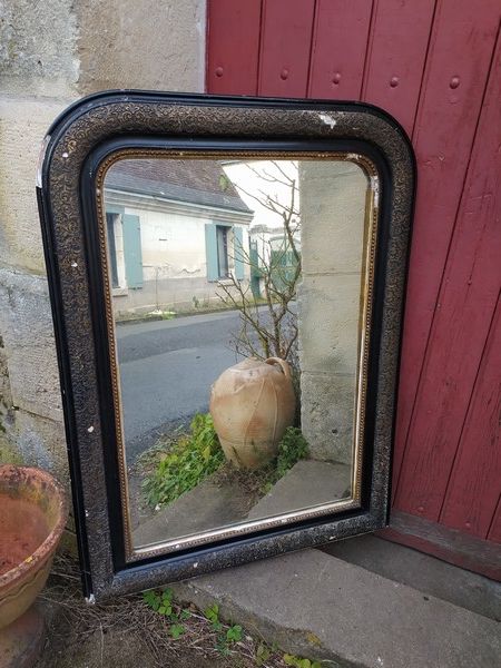 Grand Miroir Louis Philippe Bois & Stuc Noir Napol�on III
130 Loches (37)