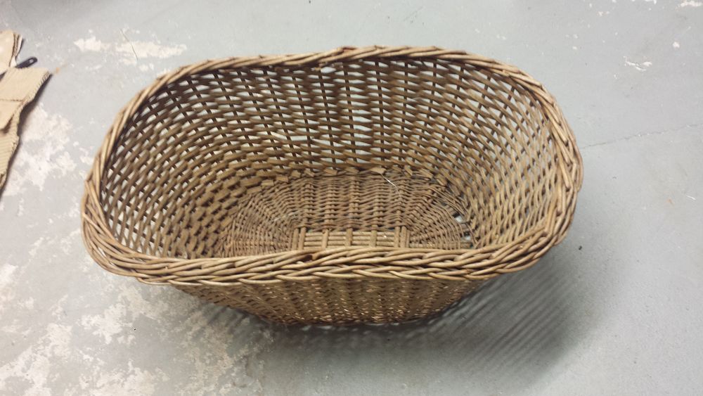 grand panier en osier sans anse 0 M�rignies (59)