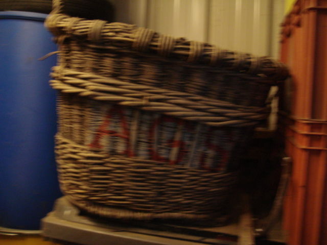 Grand panier de Vendangeur en osier 110 Laon (02)