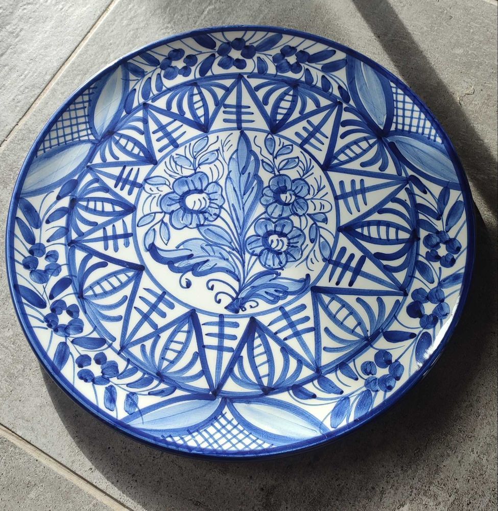 Grand plat mural en majolique sign� Enrique Crespo,Artesania 40 Clermont (60)