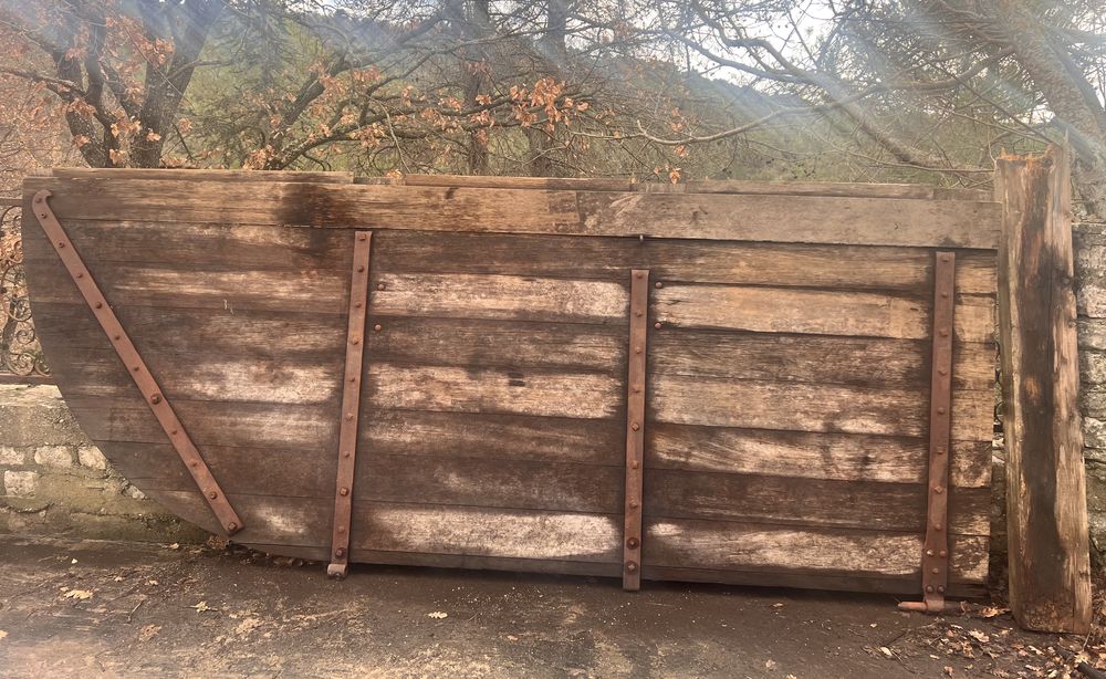 Grand portail ancien 5000 Caseneuve (84)