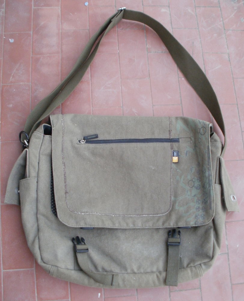 Grand sac � rabat CASE LOGIC pouvant servir de cartable, kaki 15 Montauban (82)