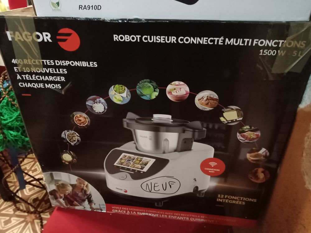 GRAND ROBOT CUISEUR 5L NEUF 300 Jouet-sur-l'Aubois (18)