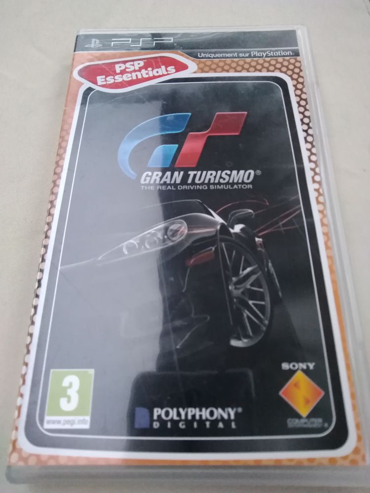 GRAND TURISMO & SONIC RIVALS 2 sur PSP 8 Saint-Genis-Laval (69)