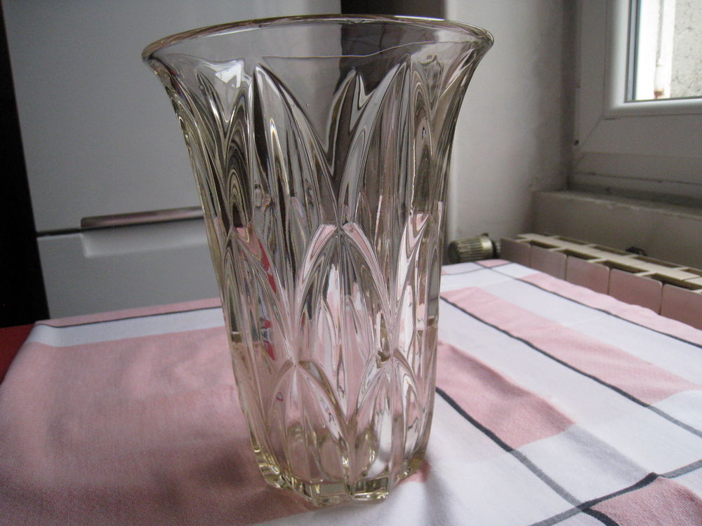 Grand vase vintage en verre taill� 35 Vinay (38)