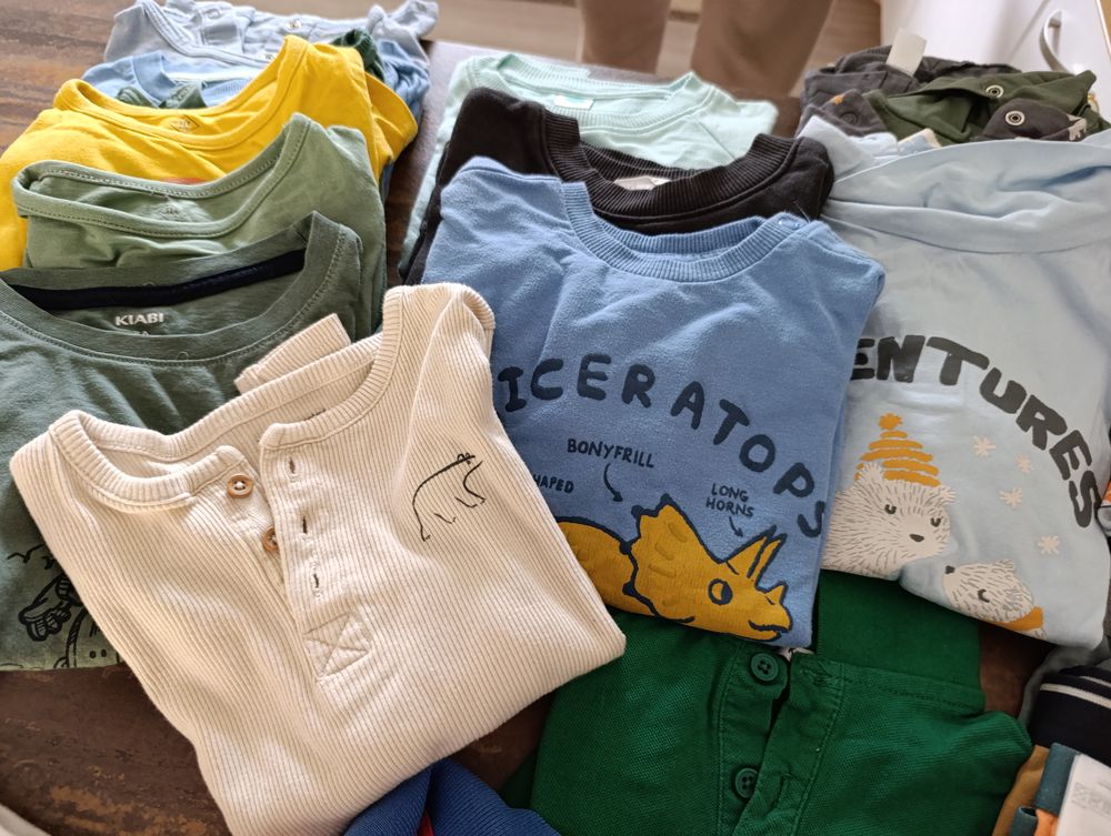 Grand Lot v�tements 3 ans gar�on 25 Plo�rmel (56)