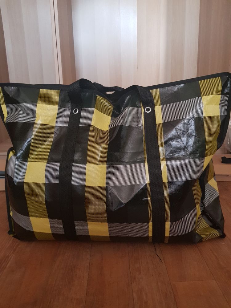 Grand sac de lot de v�tements 70 Marseille 13 (13)