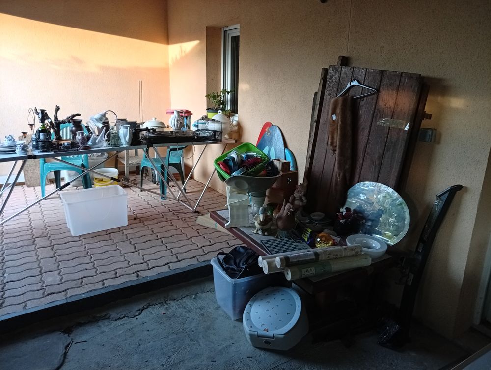 grand vide maison le 2 et 3 Mai. 0 Folligny (50)