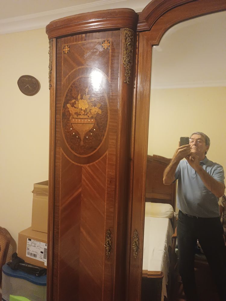 GRANDE ARMOIRE ANCIENNE AVEC GLACE 60 Nissan-lez-Enserune (34)