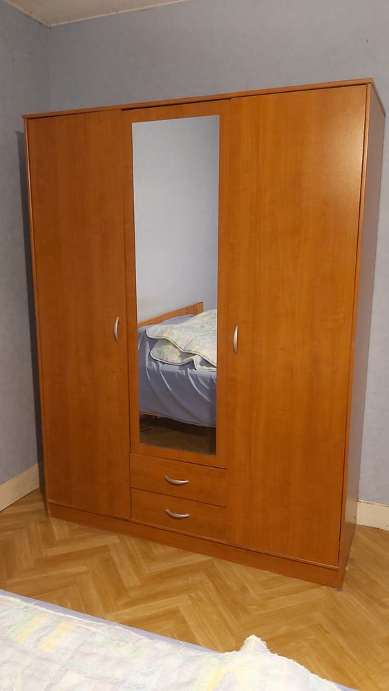 GRANDE ARMOIRE PENDERIE PANORAMIQUE 150 Miramas (13)