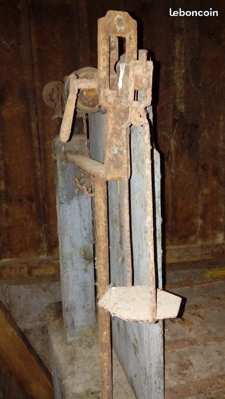 Grande balance ancienne 50 P�rigueux (24)