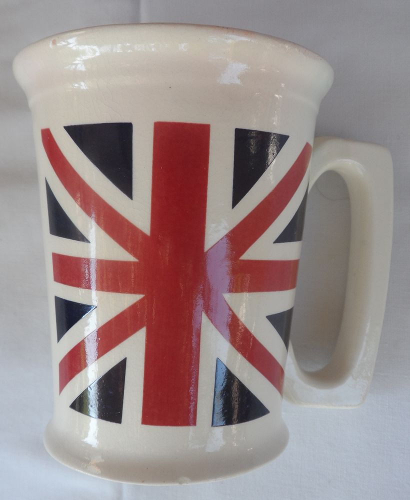 MUG Grande Bretagne d'occasion en c�ramique quelques impacts 5 Castries (34)