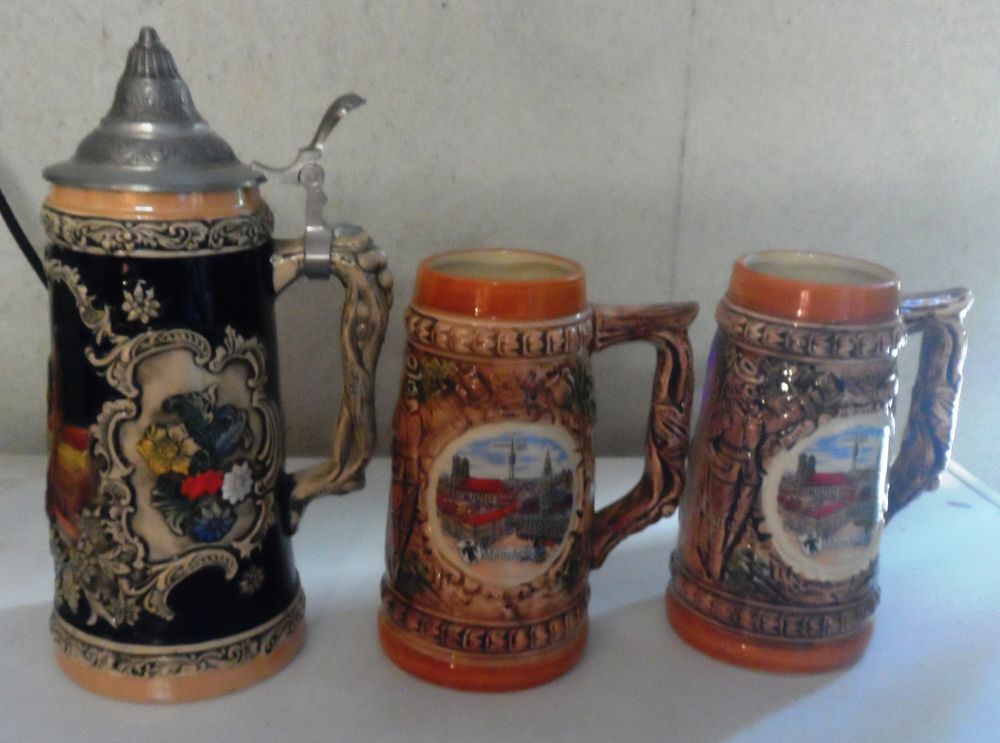 1 Grande chope � bi�re grand mod�le M�nchen en gr�s polychro 140 Castries (34)