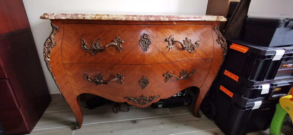 Grande commode en v�ritable bois de rose 330 Noisy-le-Grand (93)