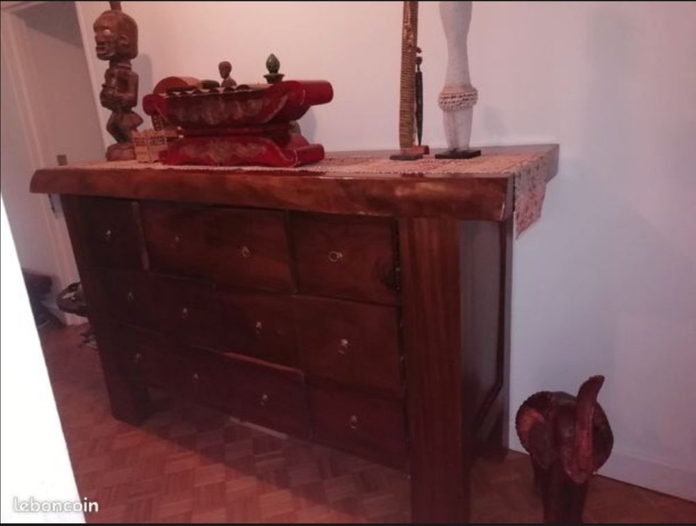 Grande commode 330 Paris 15 (75)