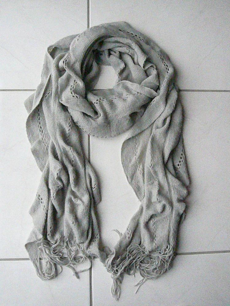 Grande �charpe grise 7 Franqueville-Saint-Pierre (76)