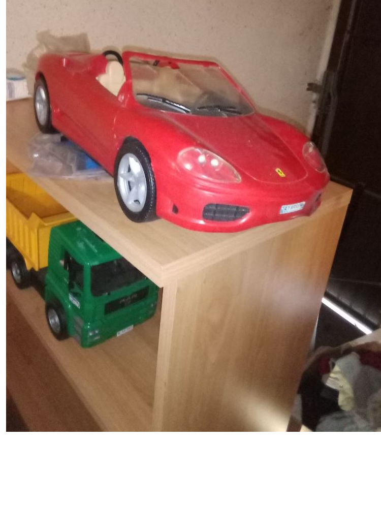 GRANDE FERRARI ROUGE EN PLASTIQUE 25 Lampertheim (67)