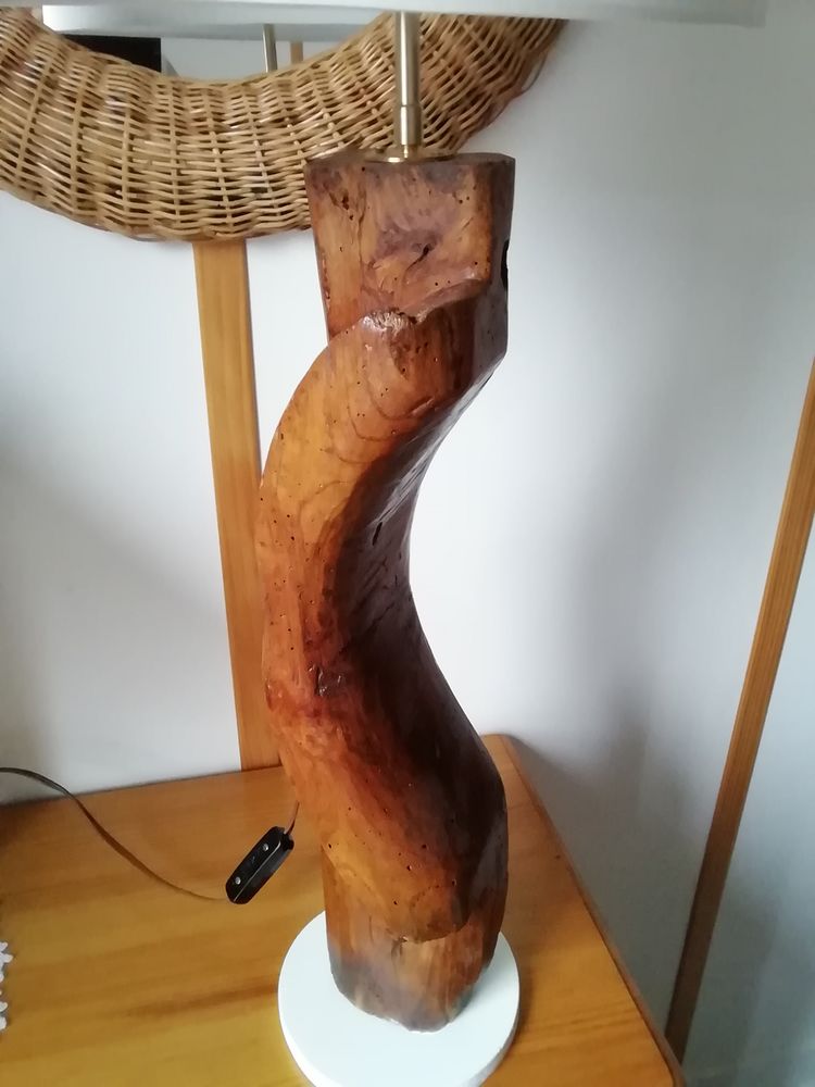 Grande lampe pied pi�ce de bois ancienne. 55 Issy-les-Moulineaux (92)