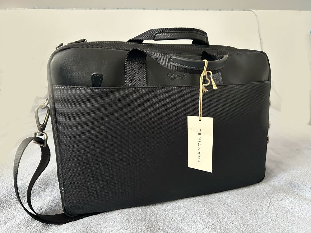 GRANDE Mallette/Sacoche RIGIDE + NEUVE avec nbx rangements 105 Nantes (44)