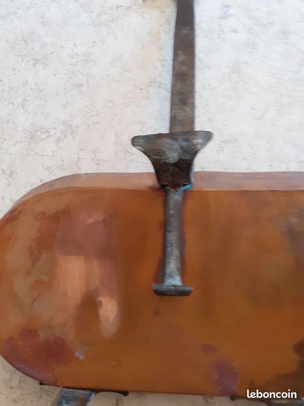 Grande Po�le en Cuivre 55 Enghien-les-Bains (95)