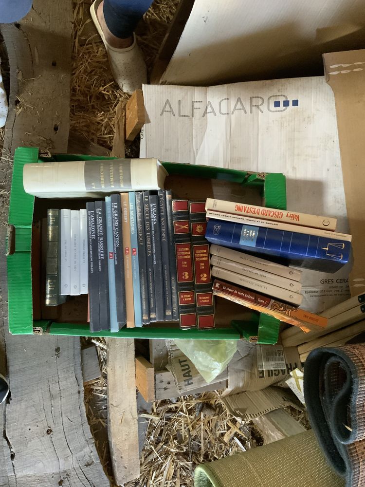 Grande quantit� de livres divers et vari�s . 5 Le Nayrac (12)