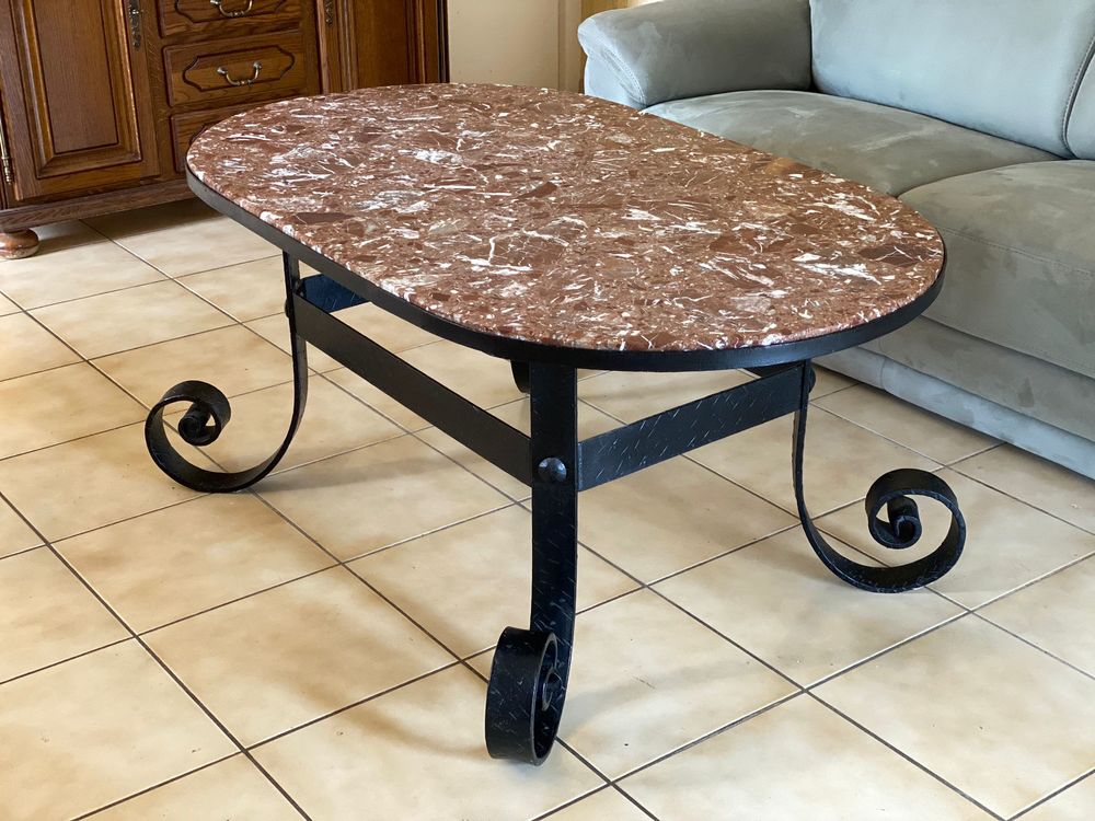 Grande table basse marbre et fer forg� 198 Genas (69)