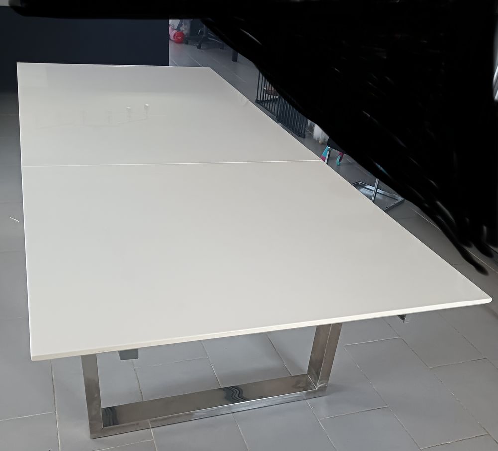 Grande table laqu� blanc 450 Le Dorat (87)