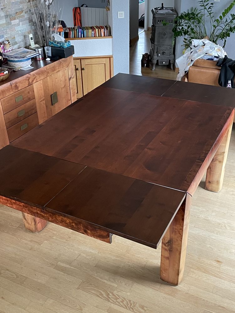 Grande table � manger carr�e 200 Reignier (74)