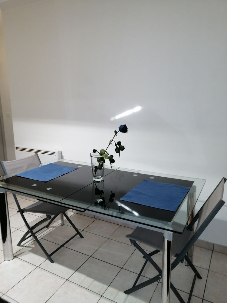 Grande table salle � manger en verre 8 /10 personnes 0 Beaumont-de-Lomagne (82)