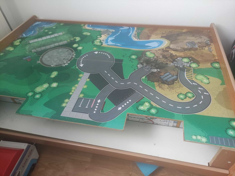 Grande table de jeu 35 Moissy-Cramayel (77)