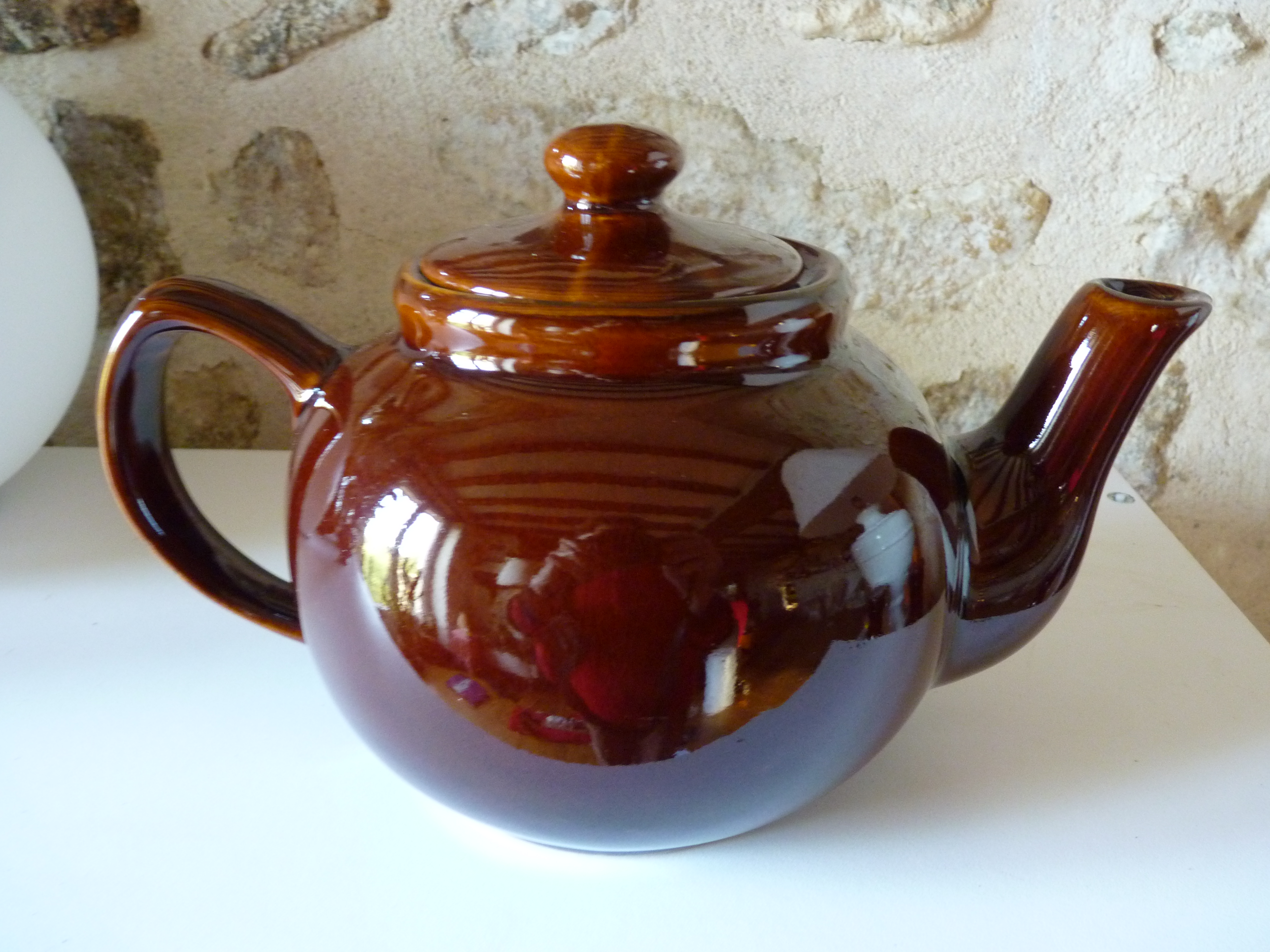 Grande th�i�re terre cuite verniss�e 15 Prissac (36)