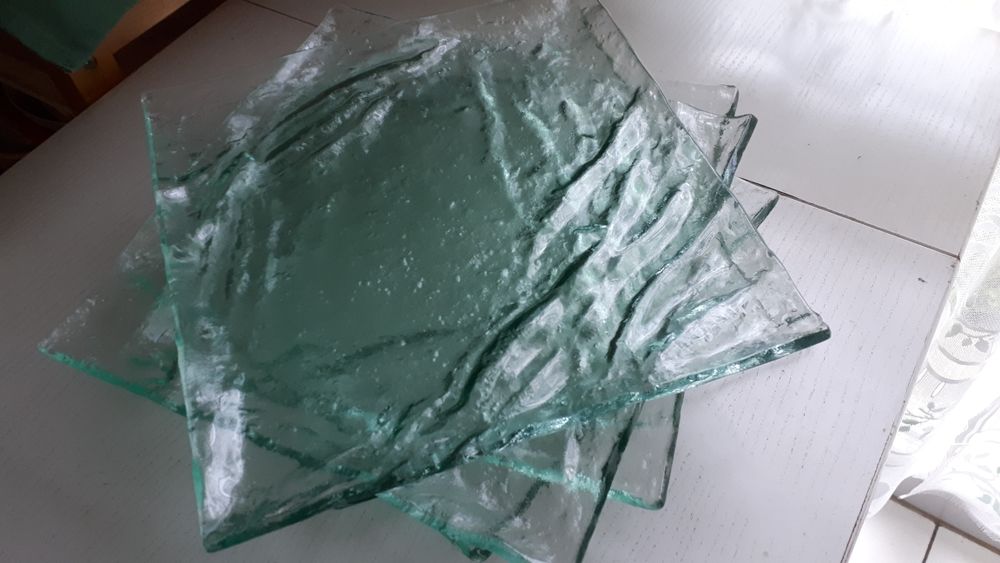 Grandes Assiettes carr�es Cristal d'Arques 4 Versailles (78)