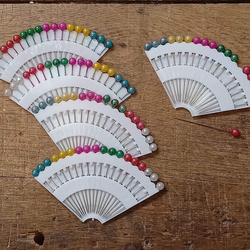 Lot de 90 Grandes �pingles � T�te Perl� pour Couture Aiguill 4 Saumur (49)