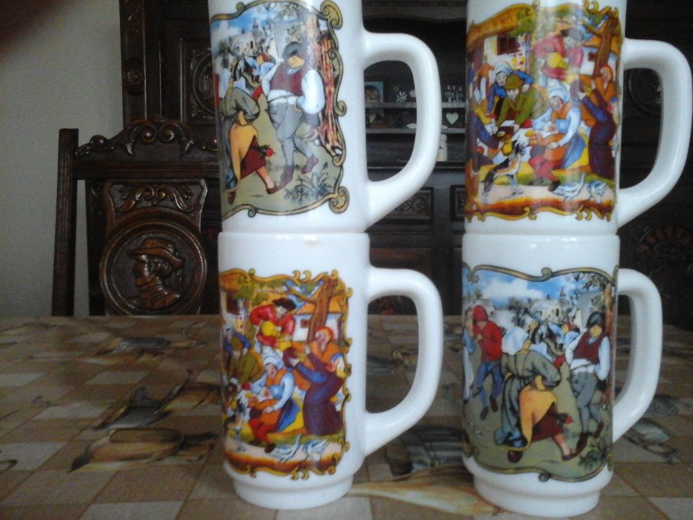 lot de 4 grandes tasses 10 Rozoy-sur-Serre (02)