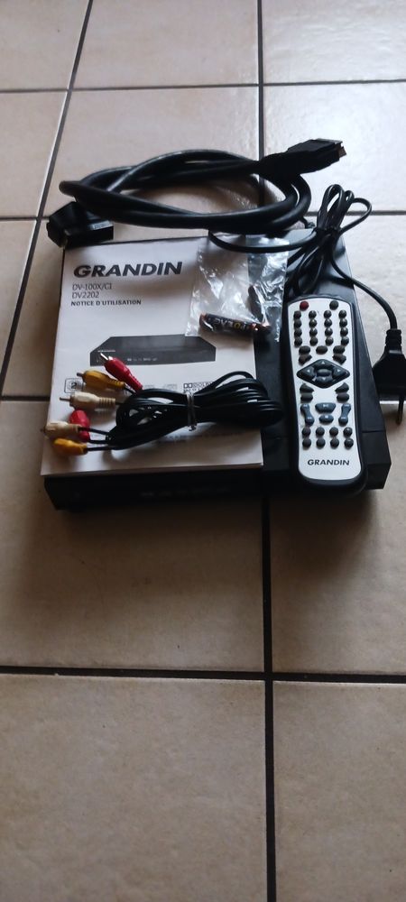 DVD GRANDIN DV - 100x \ CI  DV 2202 28 Fr�vent (62)