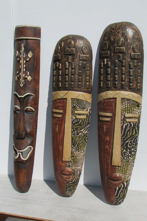 3 grands masques ethniques africains , en bois sculpté 80 Castres (81)