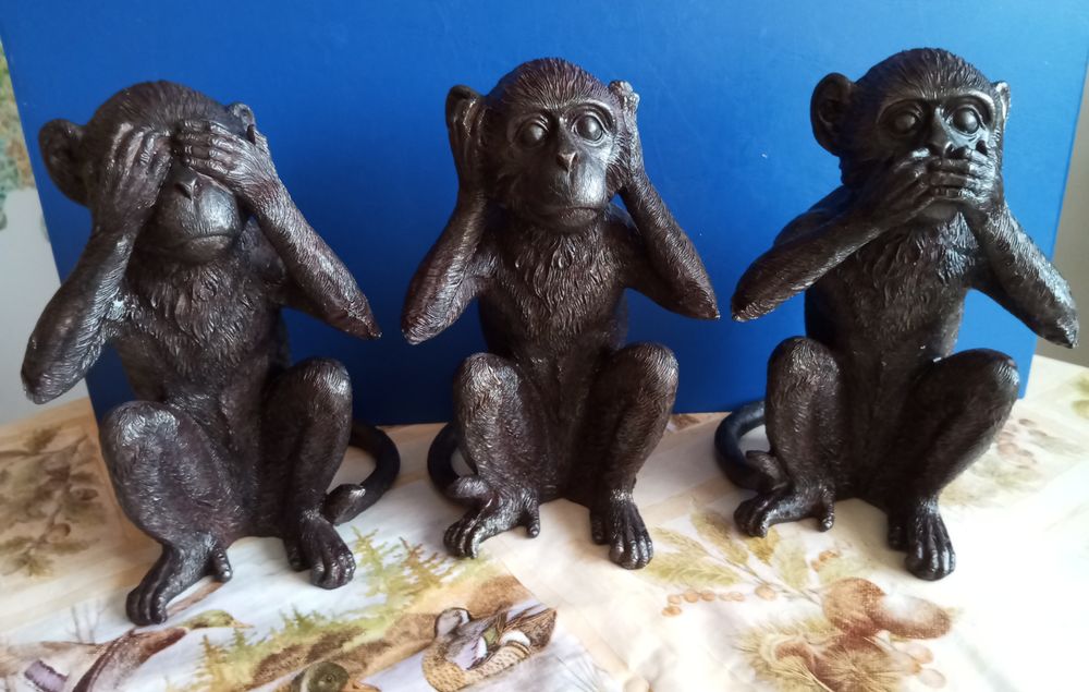 3 grands singes symbole de la sagesse 25 Toul (54)