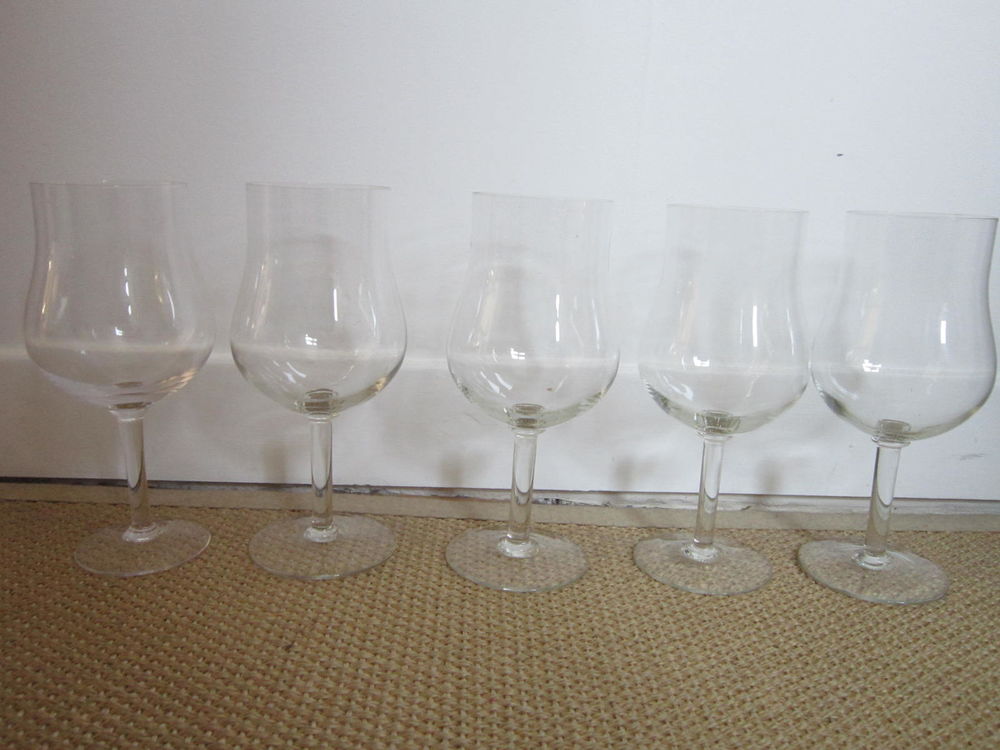 5 grands verres de d�gustation en cristal - h:23cm 60 Courbevoie (92)
