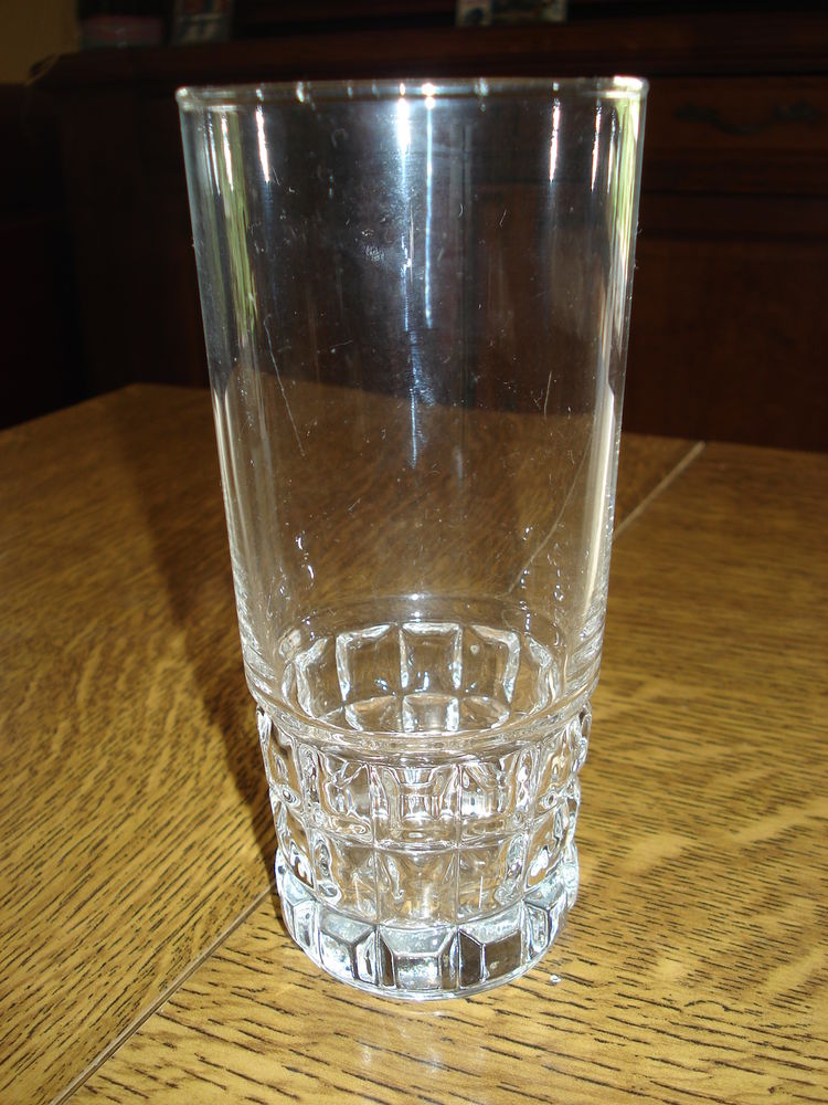 10 grands verres pour eau ou jus de fruits et autres mod�les 0 M�rignies (59)
