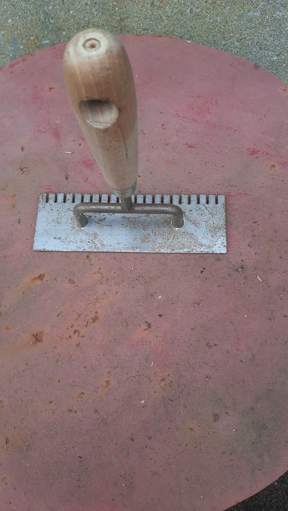 Grattoir � pl�tre 5 Auvers-Saint-Georges (91)