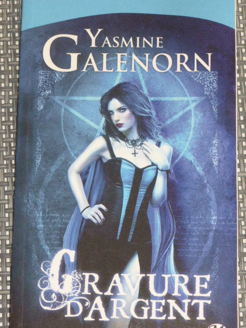 Gravure d'argent  Yasmine Galenorm  Milady 1 Rueil-Malmaison (92)