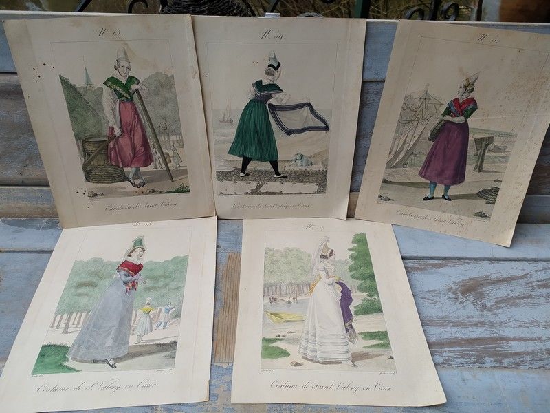 5 Gravures Anciennes Costumes Saint Valery en Caux Normandie 80 Loches (37)