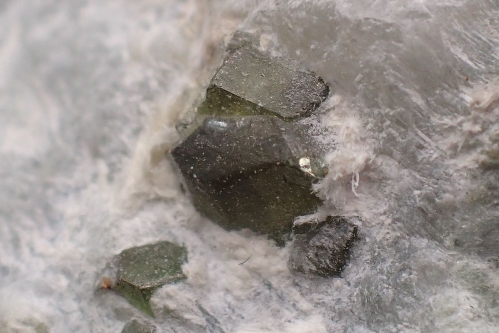 Grenat Andradite  D�manto�de  Sferlun , Vallone del Cengiacc 12 Bertrichamps (54)