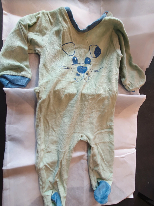 Grenouillere verte 
12 mois 2 Aubvillers (80)