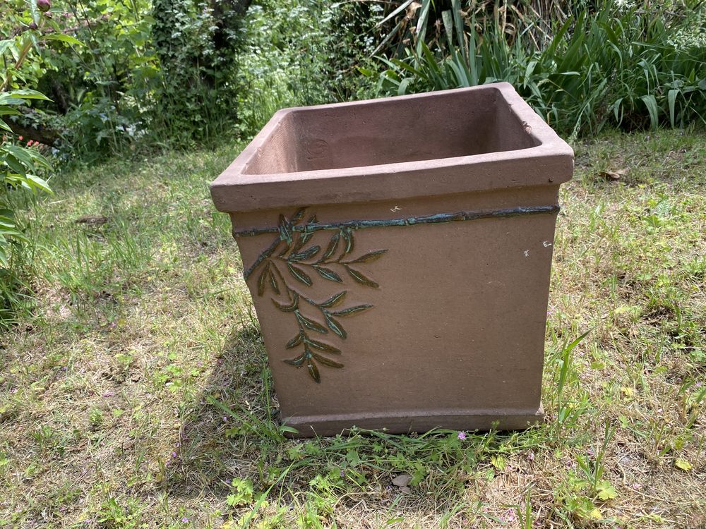 pot en gr�s d�cor� 45 Chaponost (69)